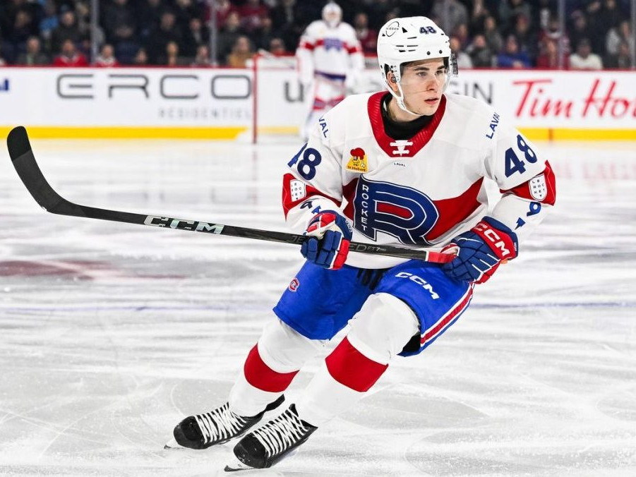 FIlip Mešár v drese Lavalu.