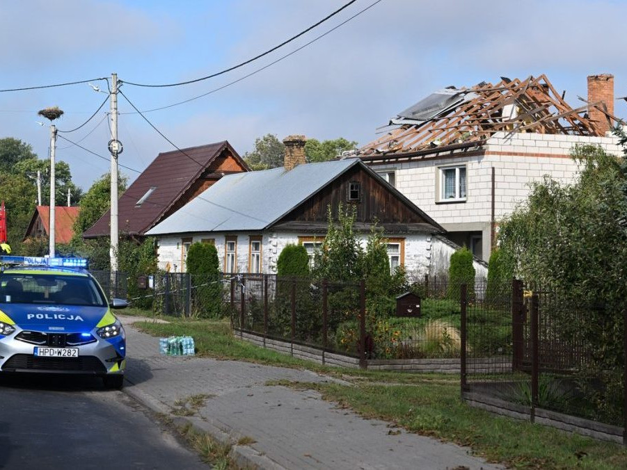 Rodinný dom v Poľsku zasiahol ruský dron.