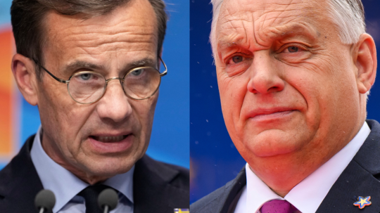 Zľava švédsky premiér Ulf Kristersson a premiér Maďarska Viktor Orbán.