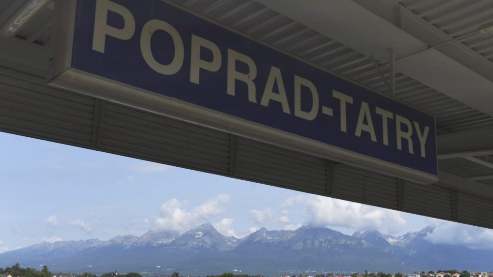 Cez stanicu Poprad-Tatry opäť premáva vlaková doprava: Polícia vykonala pre nahlásenú bombu potrebné opatrenia