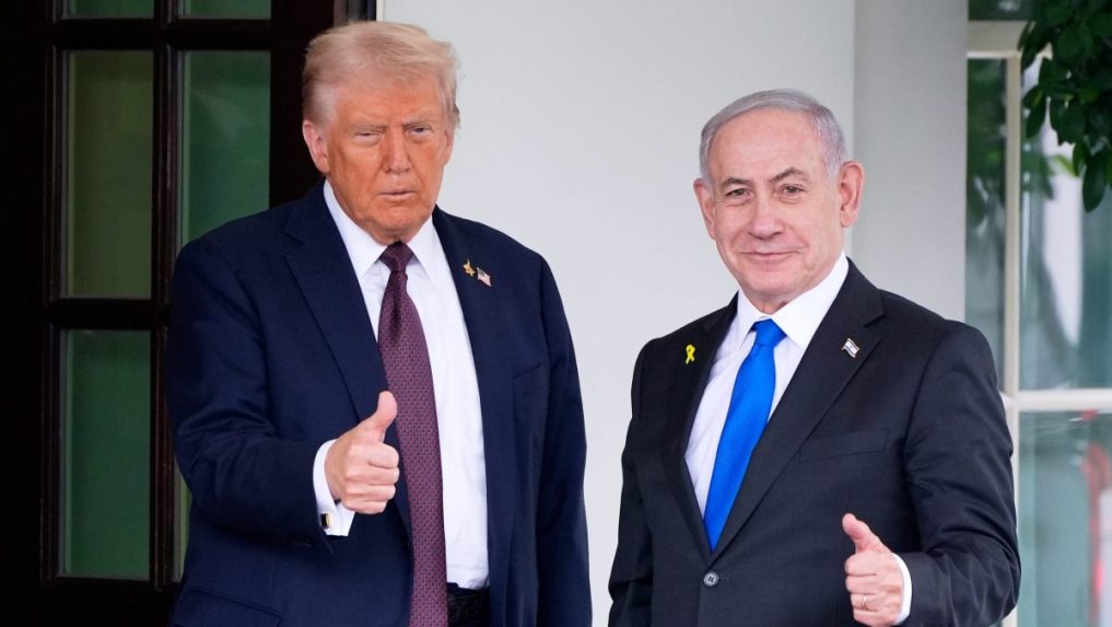Na snímke Donald Trump a Benjamin Netanjahu.
