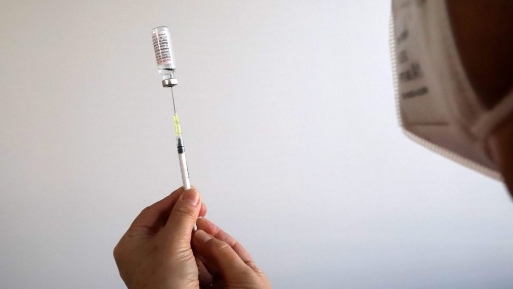 vakcína proti covidu