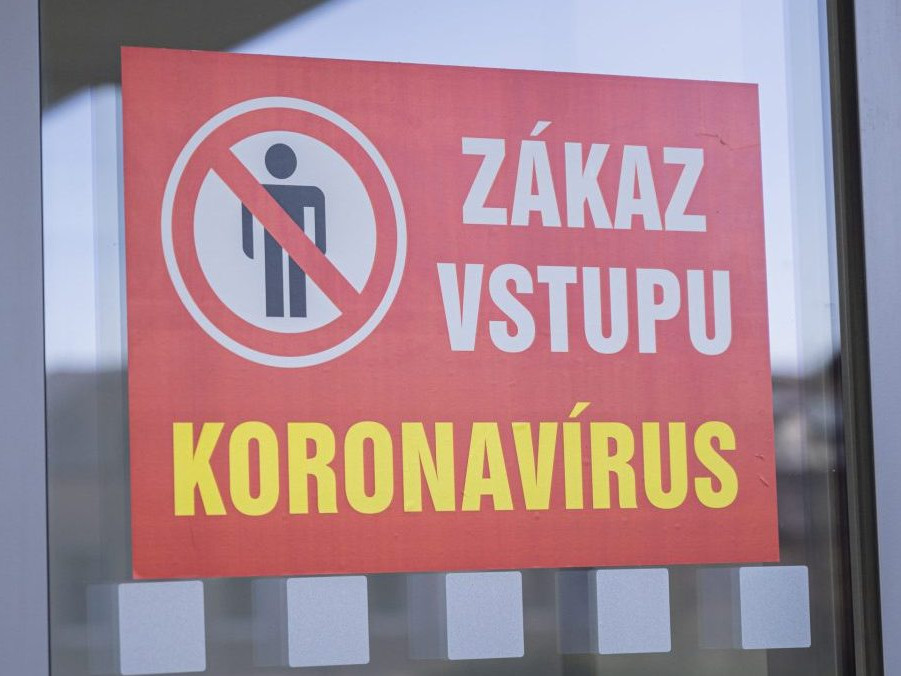 Ilustračná snímka nápisu na COVID oddelení.