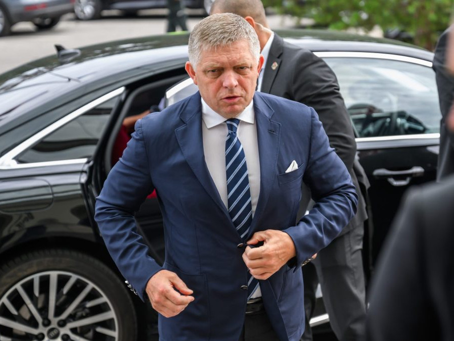 Predseda vlády SR Robert Fico (Smer-SD)