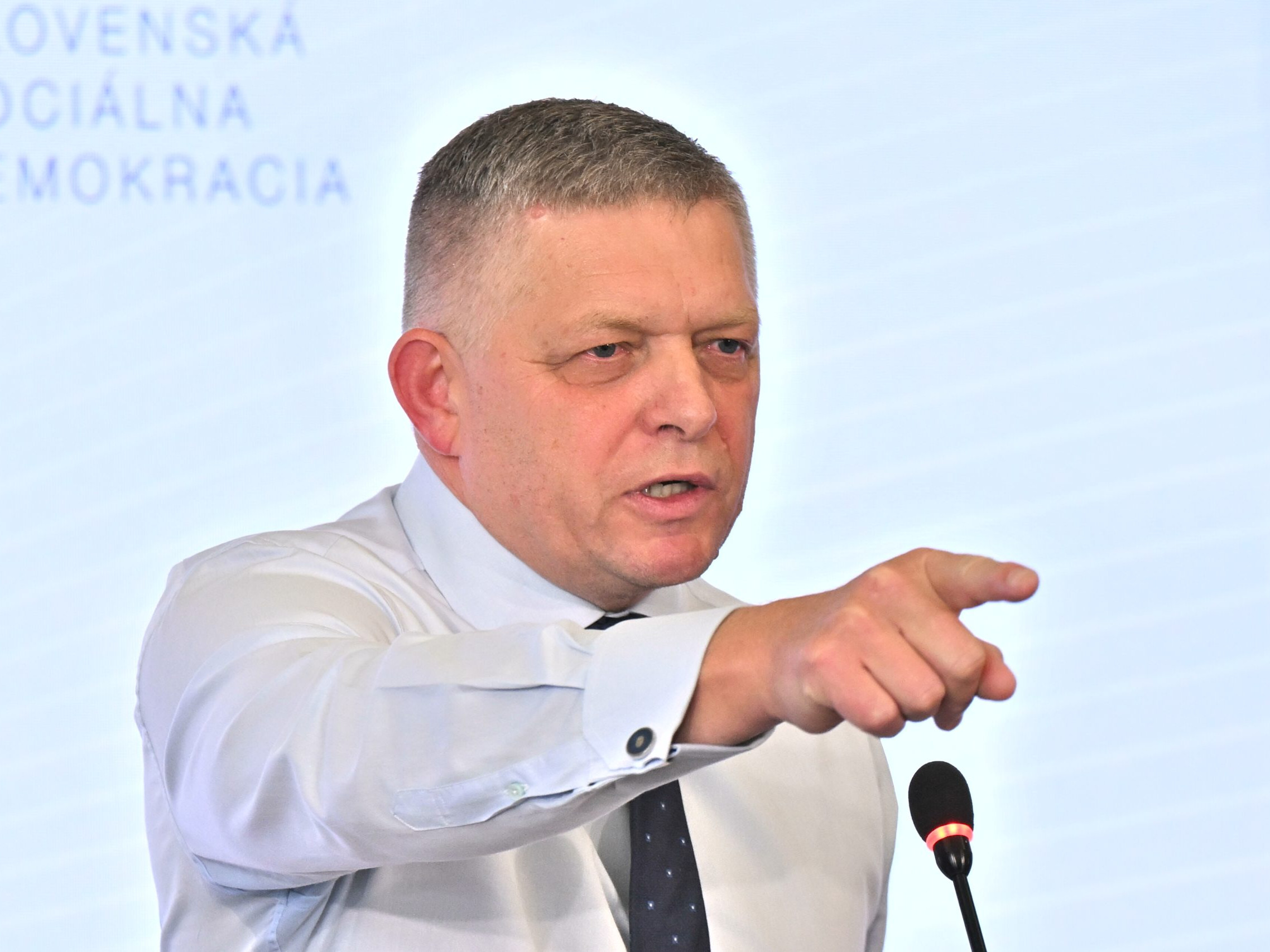 Premiér Robert Fico