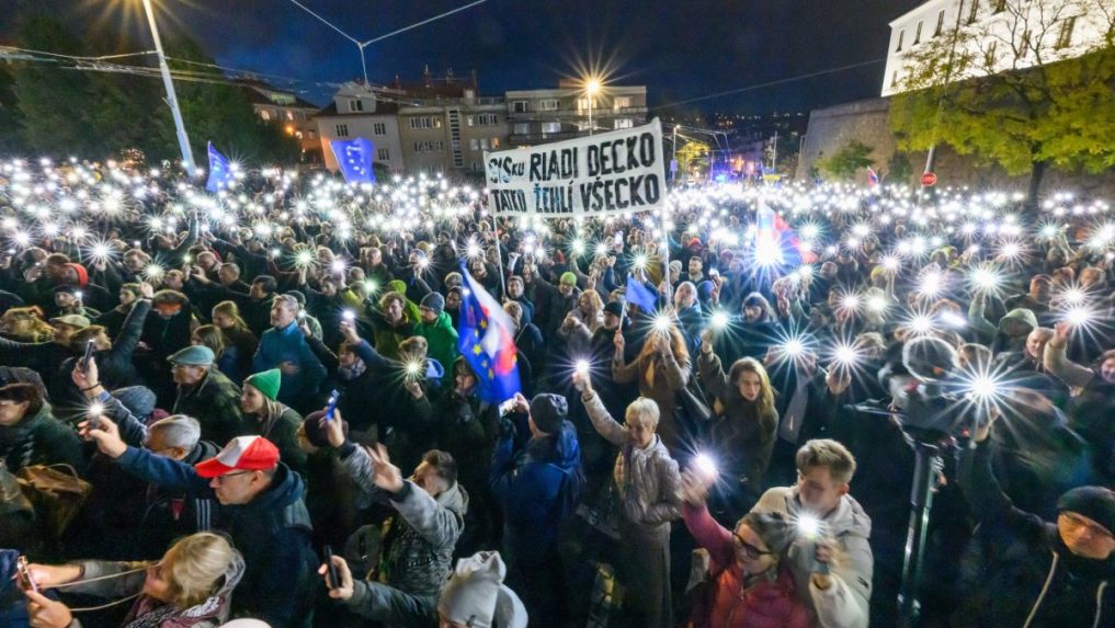 Ã…Â ÃƒÂ©f SIS Pavol GaÃ…Â¡par i jeho otec Tibor GaÃ…Â¡par hovoria, Ã…Â¾e ide o neopodstatnenÃƒÂ½ tlak.