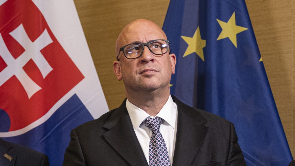 Minister dopravy Jozef Ráž.