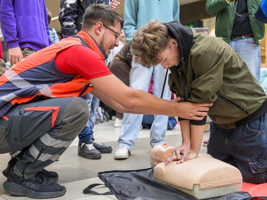 resuscitácia figuríny