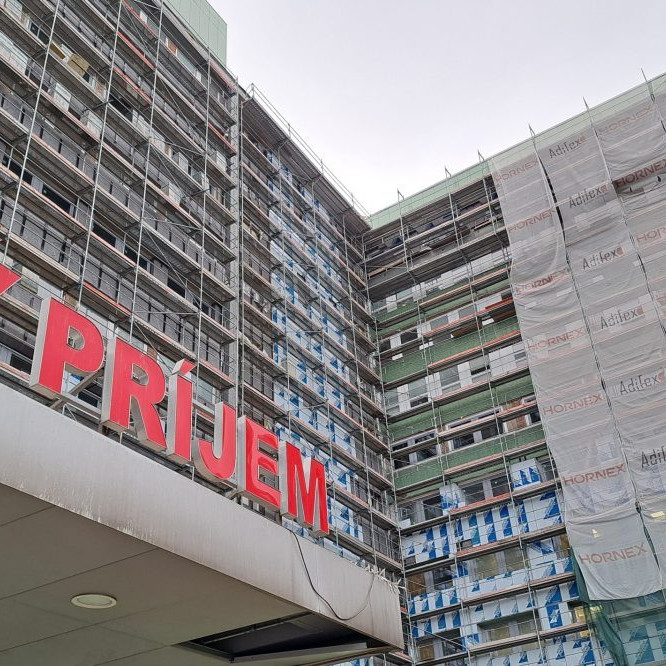 Na snímke popradská nemocnica.