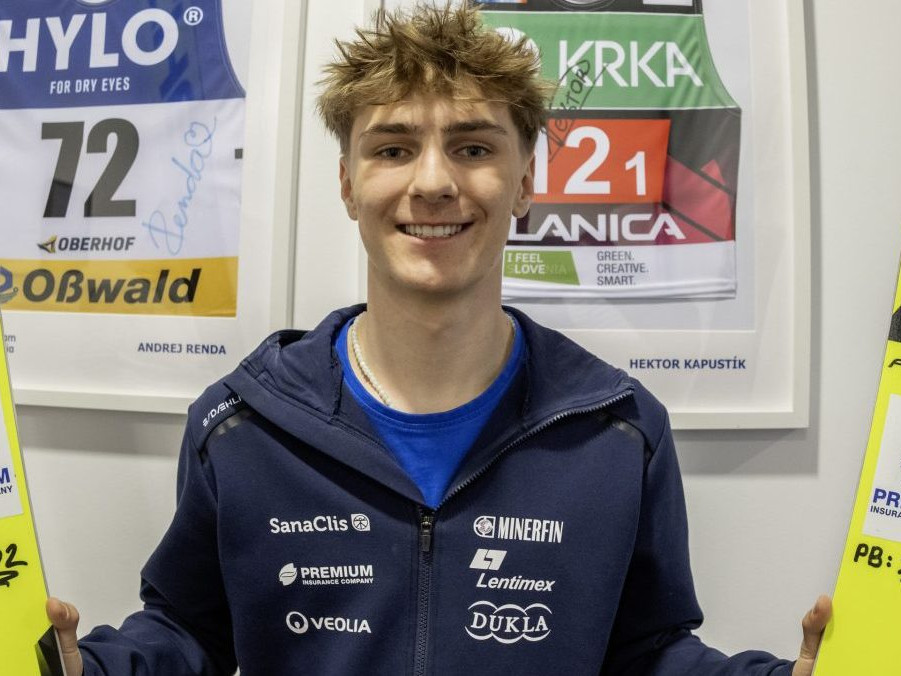 Slovenský reprezentant v skokoch na lyžiach Hektor Kapustík.