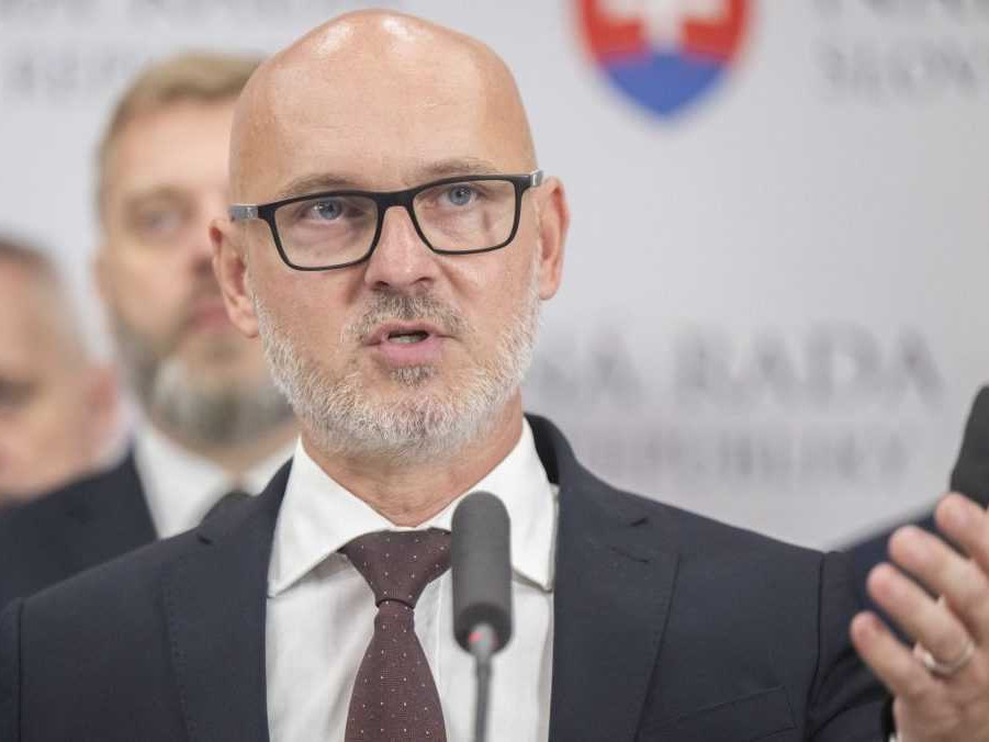 Na snímke predseda SaS Branislav Gröhling.