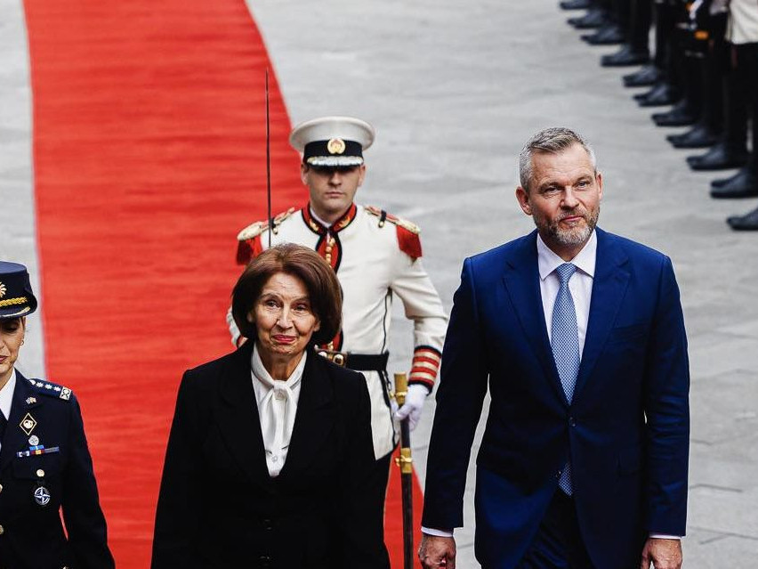 Na snímke prezidentka Severného Macedónska Gordana Siljanovská-Davková a prezident SR Peter Pellegrini.