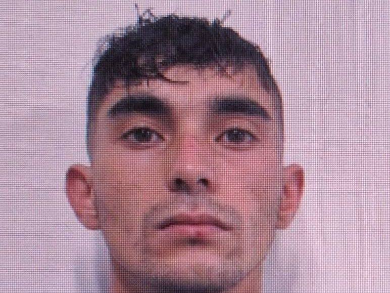 Na snímke väzeň, ktorý utiekol.