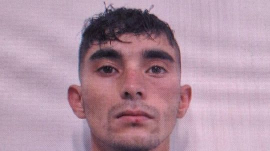 Na snímke väzeň, ktorý utiekol.