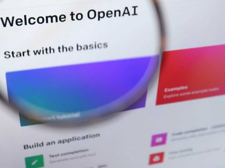 Na archívnej snímke pohľad na domovskú stránku ChatGPT.