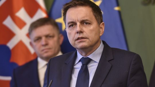 Robert Fico a Peter Kažimír ešte ako minister financií v roku 2018
