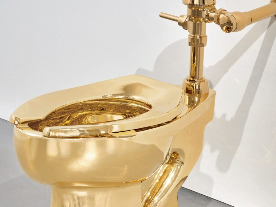 zlatá toaleta, umelecké dielo
