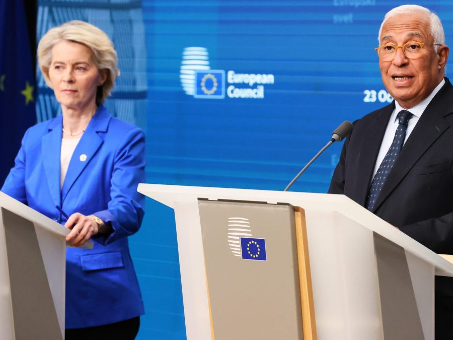 Na snímke sú predsedníčka Európskej komisie Ursula von der Leyen a predseda európskej rady António Costa.