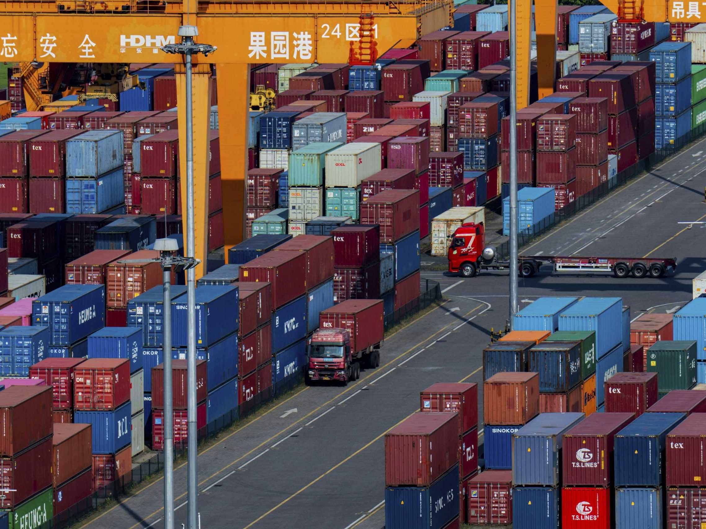 Obchodný prístav v Číne.