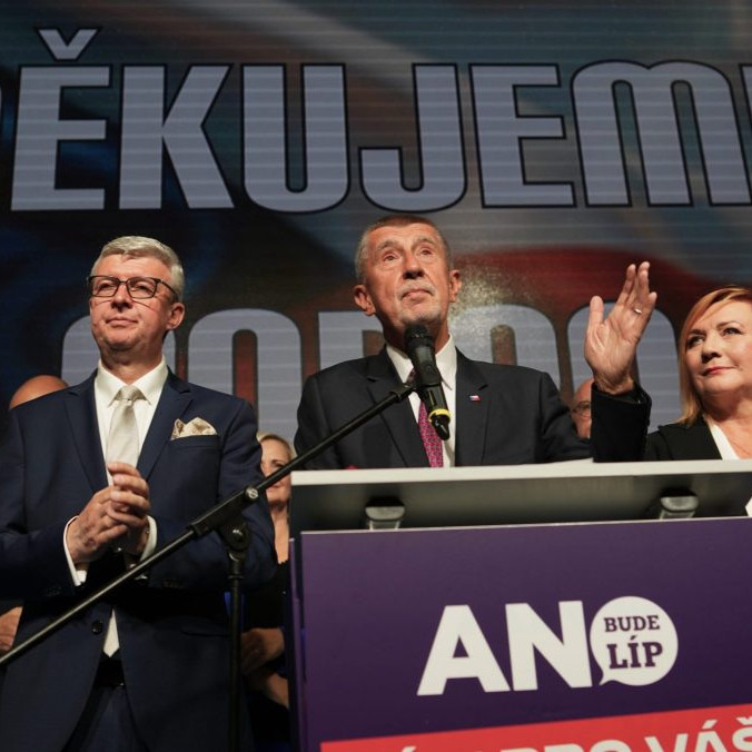 hnutia ANO oslavuje