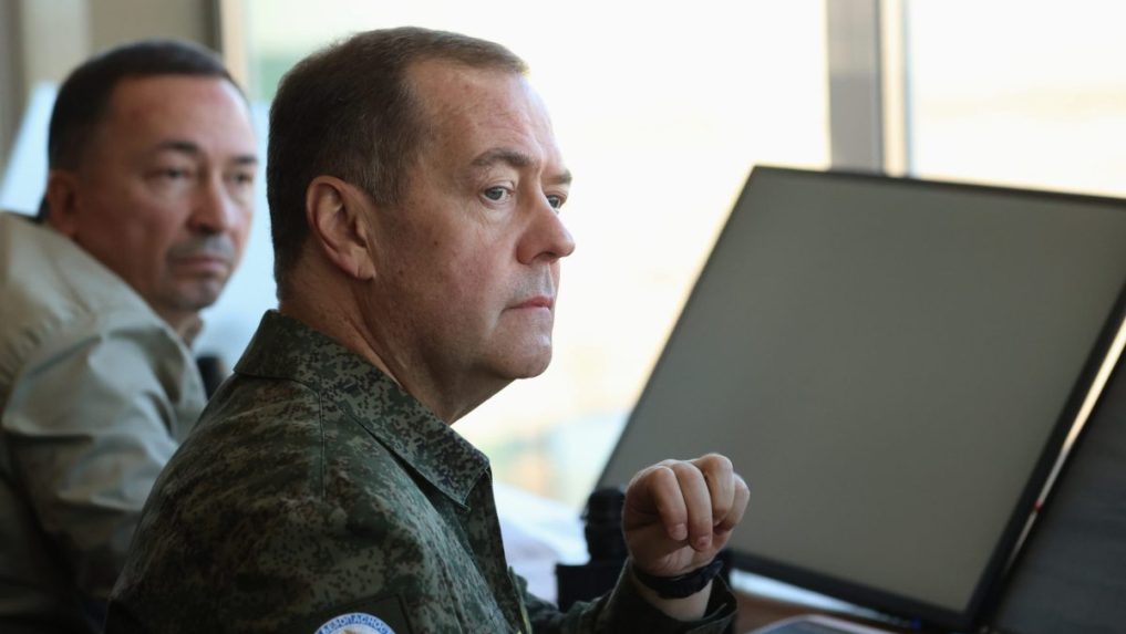 Na snímke Dmitrij Medvedev.