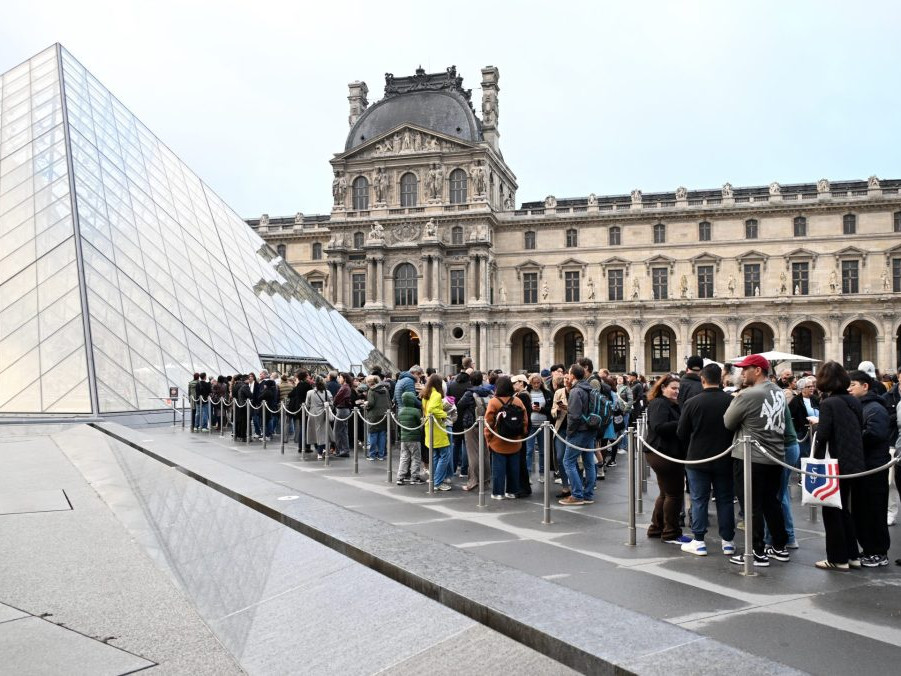 múzeum Louvre