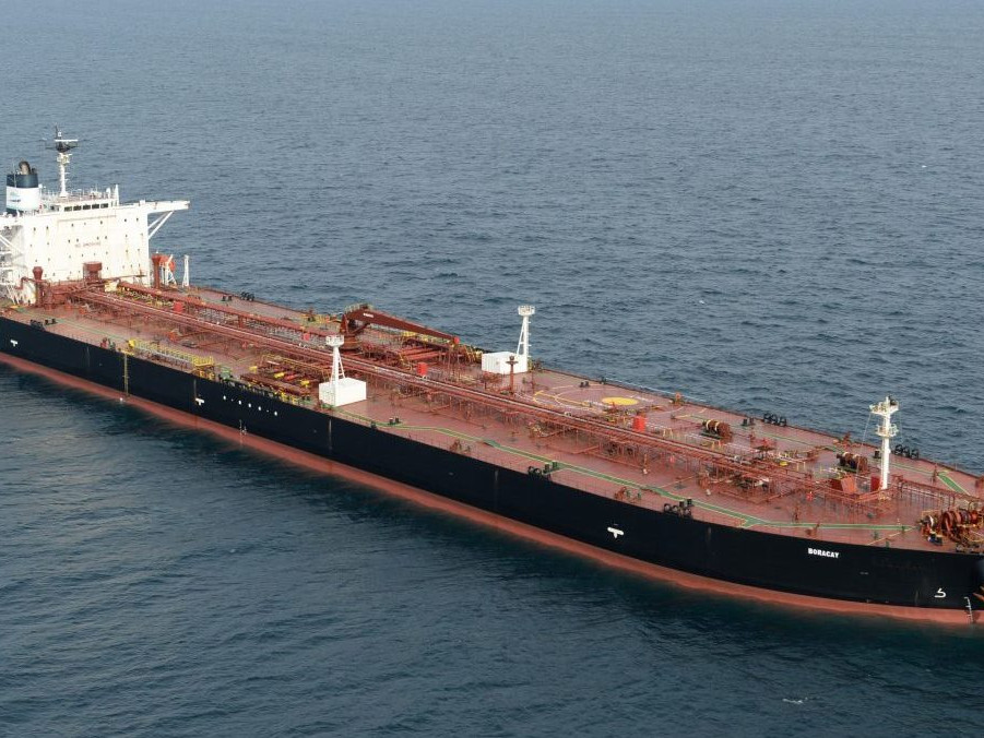 Na snímke tanker Boracay údajne patriaci ruskej tieňovej flotile.