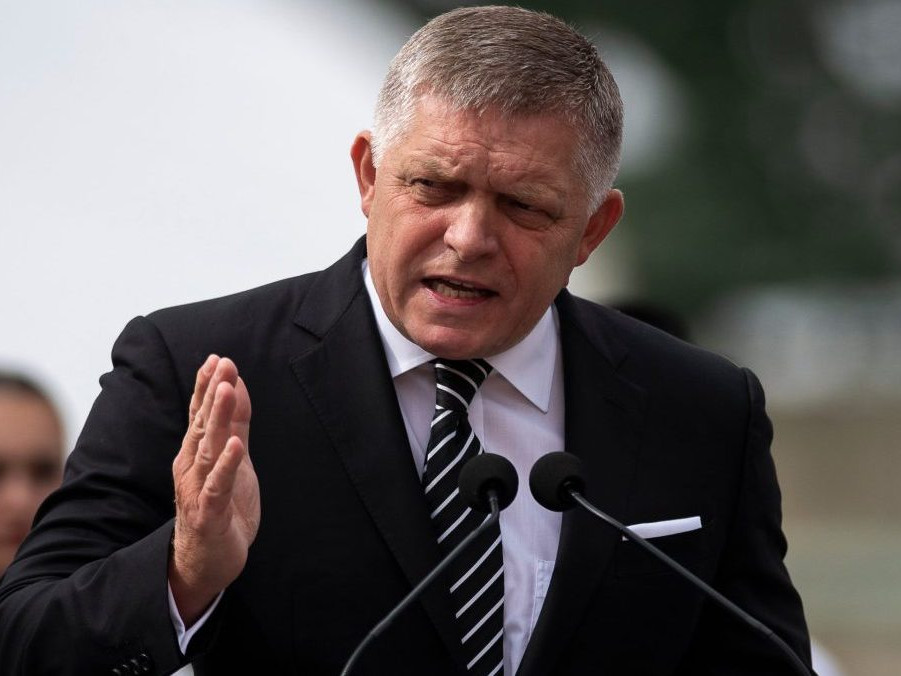 Predseda vlády Robert Fico.