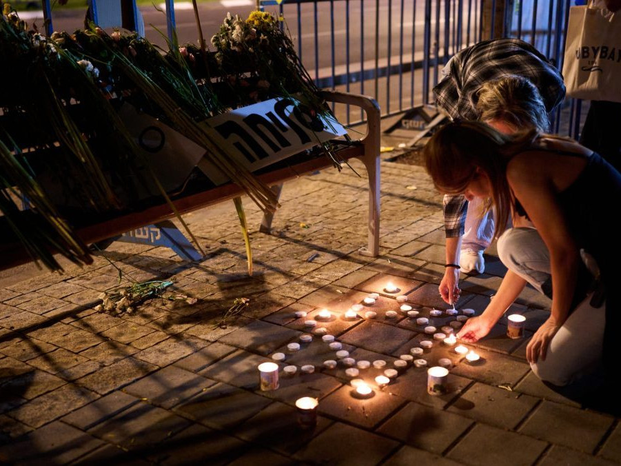 sviečky v Tel Avive