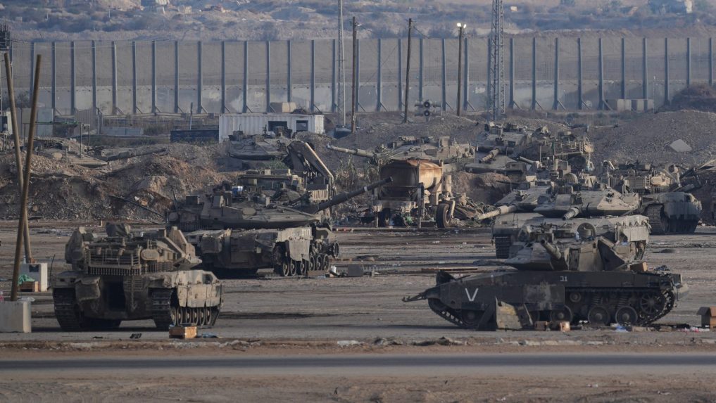 tanky pri Pásme Gazy