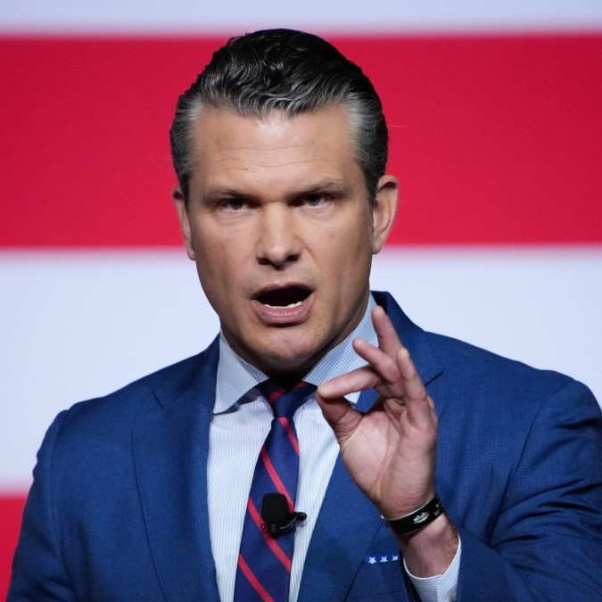 Americký minister obrany Pete Hegseth.