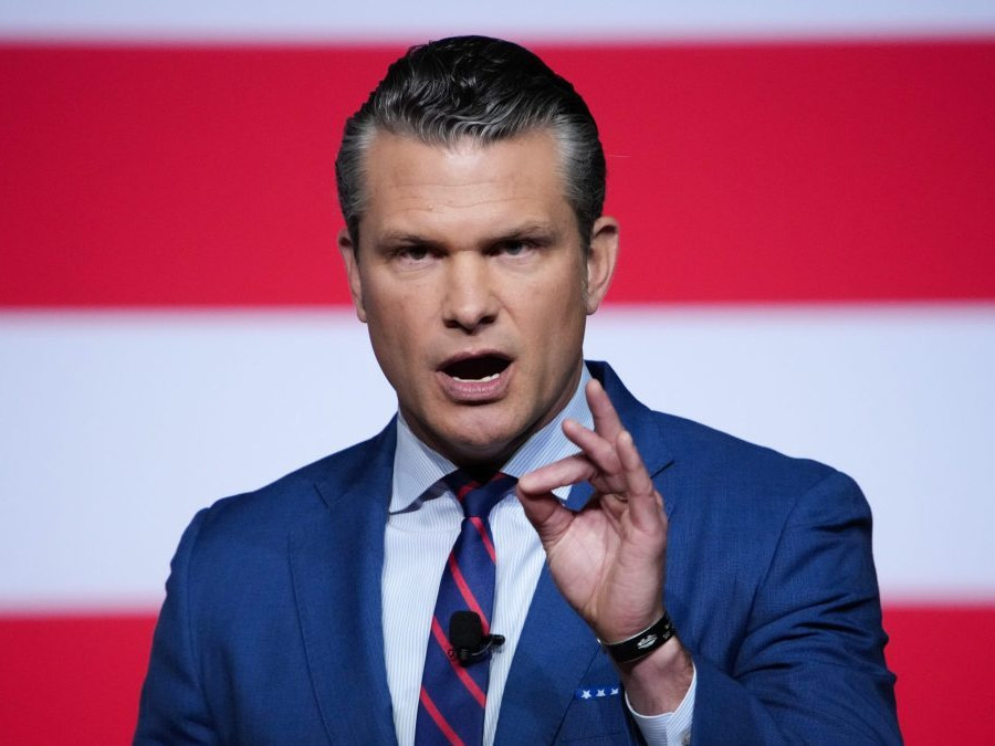 Americký minister obrany Pete Hegseth.