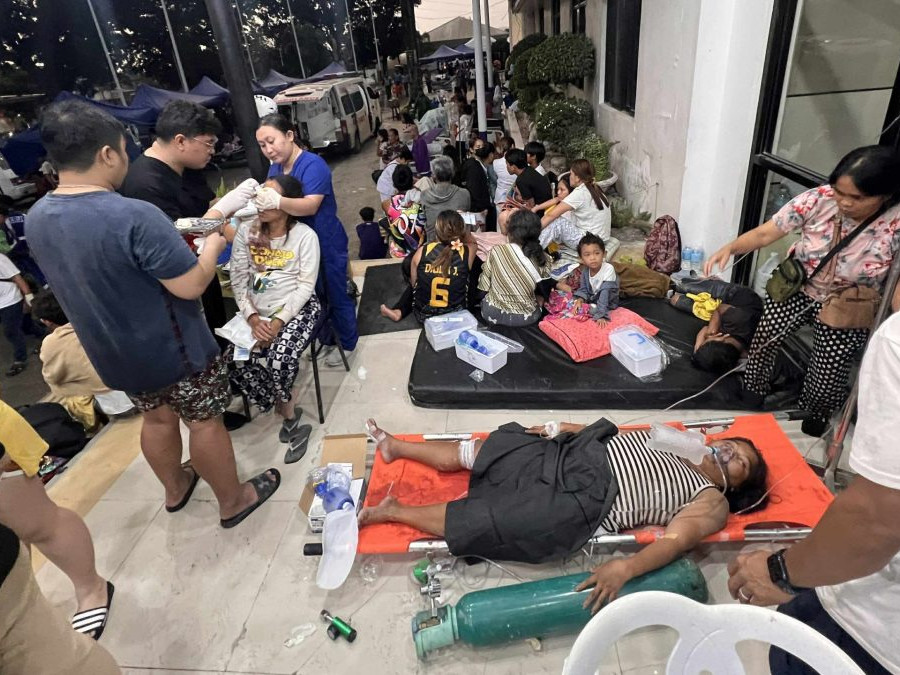 Filipíny zasiahlo silné zemetrasenie. Obetí je najmenej 60, hlásia vyše stovku zranených