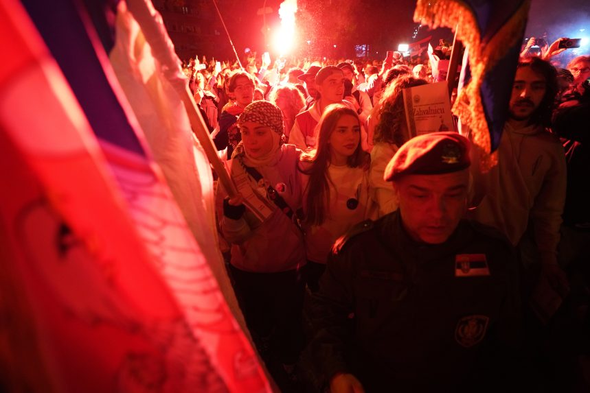 Protesty v meste Novi Pazar.
