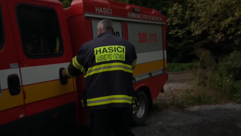Pri Prievidzi sa zrútilo malé lietadlo.