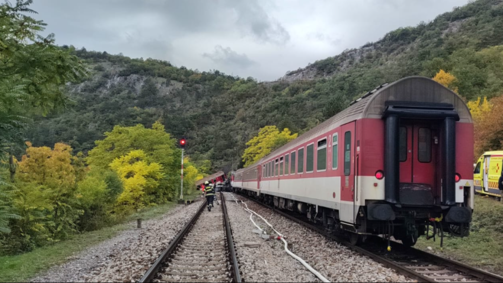 Na mieste zasahovali hasiÃ„Âi z viacerÃƒÂ½ch stanÃƒÂ­c.