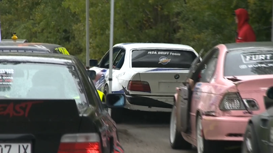 Motorky a autá s hlučnými výfukmi obťažujú Nitranov: Mesto pomôcť nedokáže, polícia má zviazané ruky