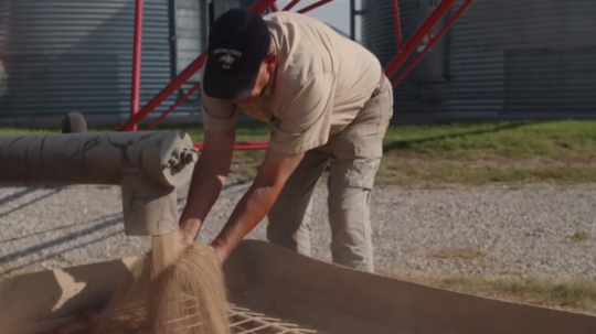 Farmári v Kansase úrodu nevedia predať.