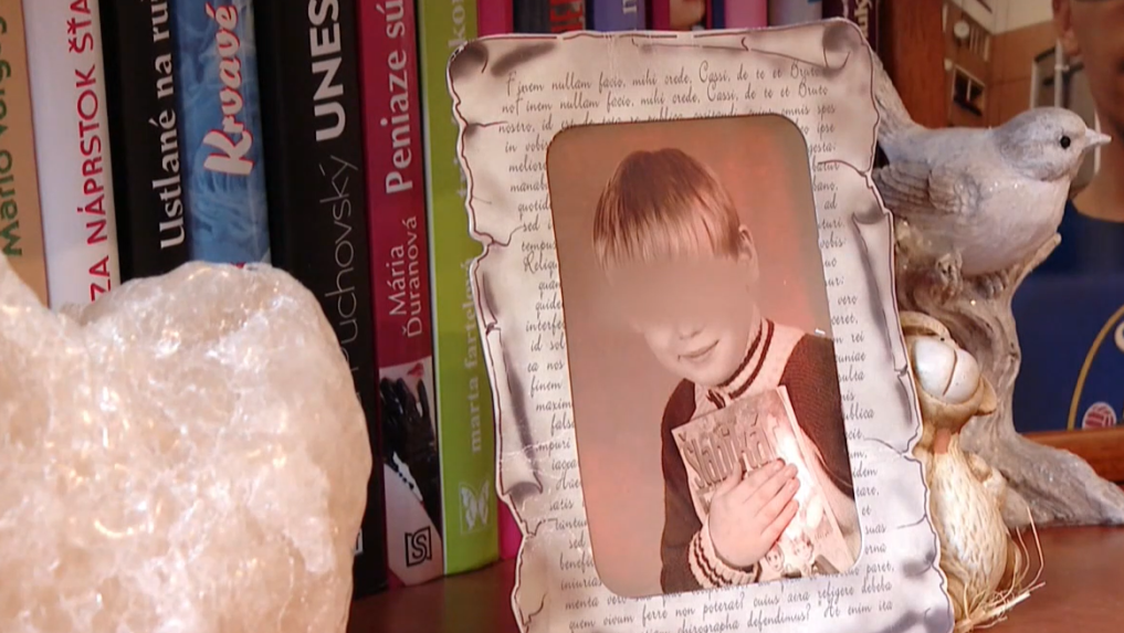 Na snímke fotografia maloletého Šimona.