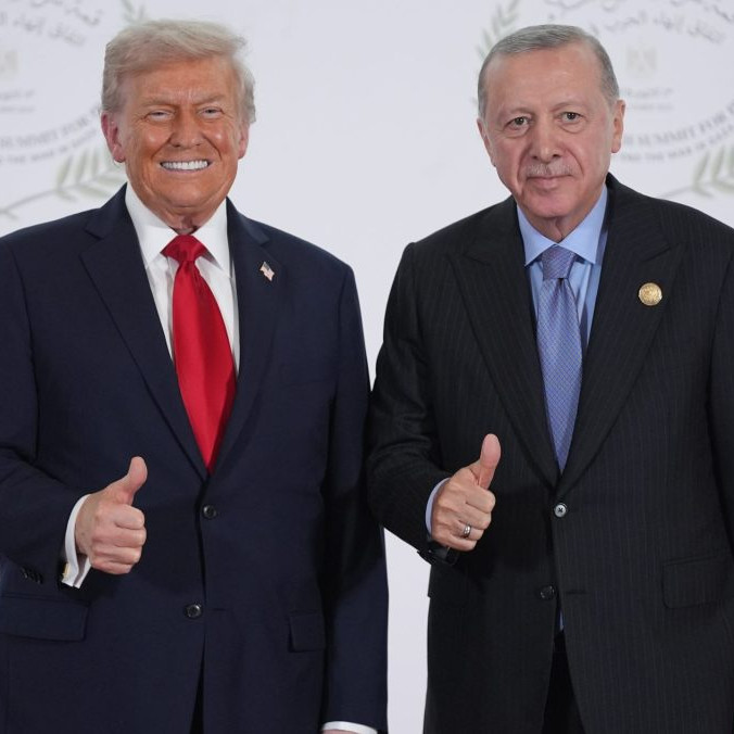 D. Trump a R. T. Erdogan