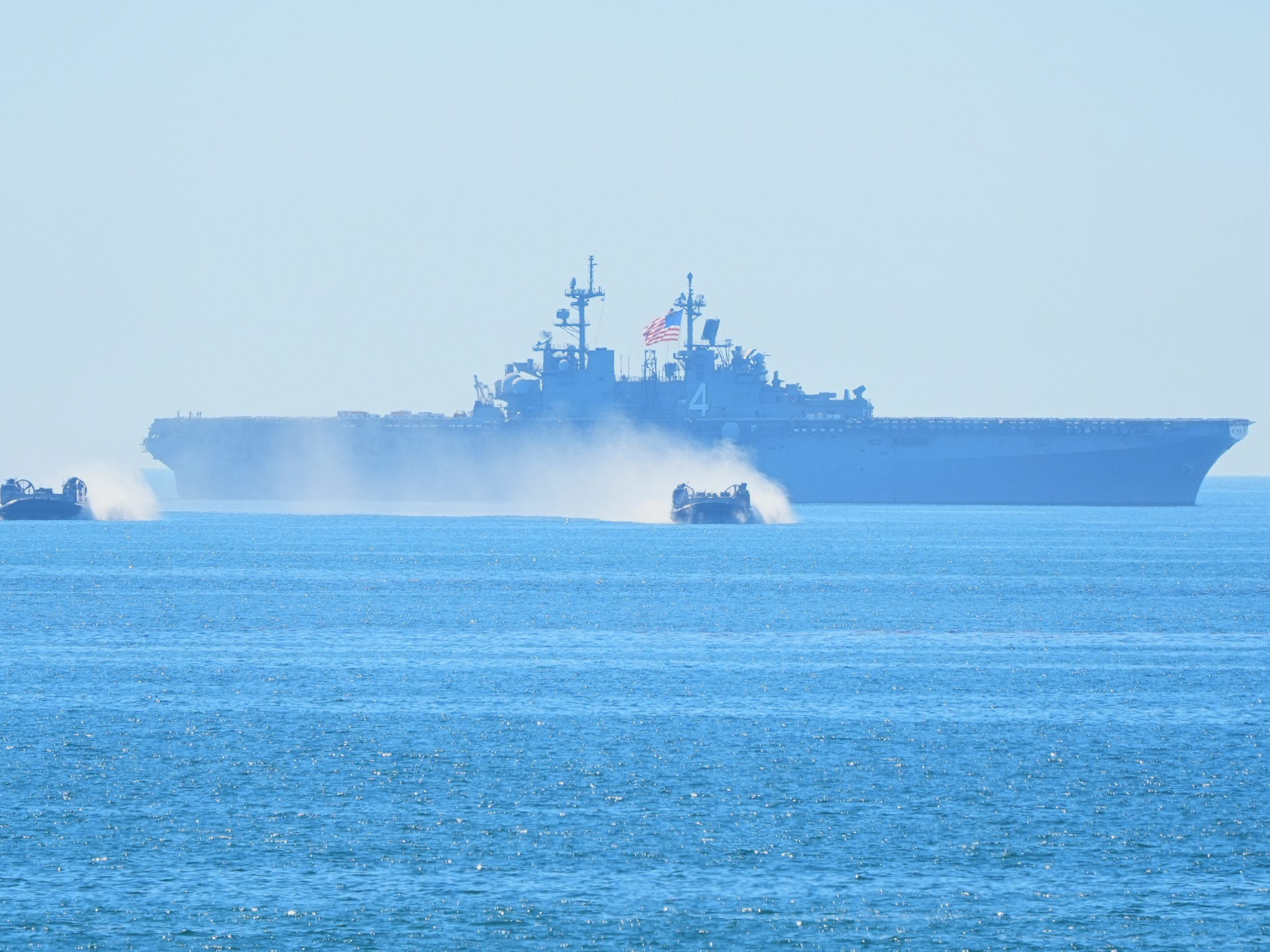 Americká vojenská loď