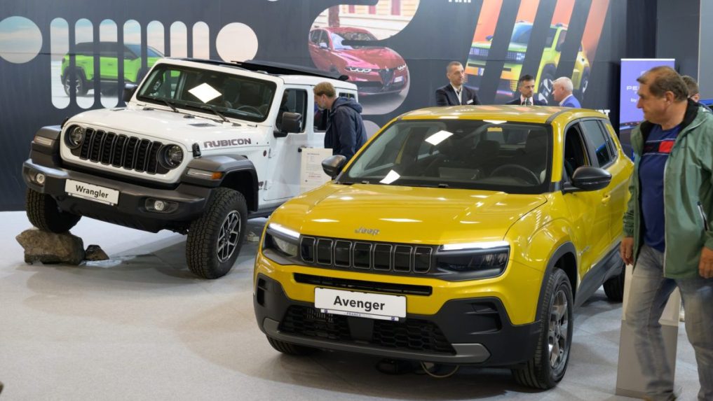VÃƒÂ½stavnÃƒÂ¡ plocha automobilky JEEP.