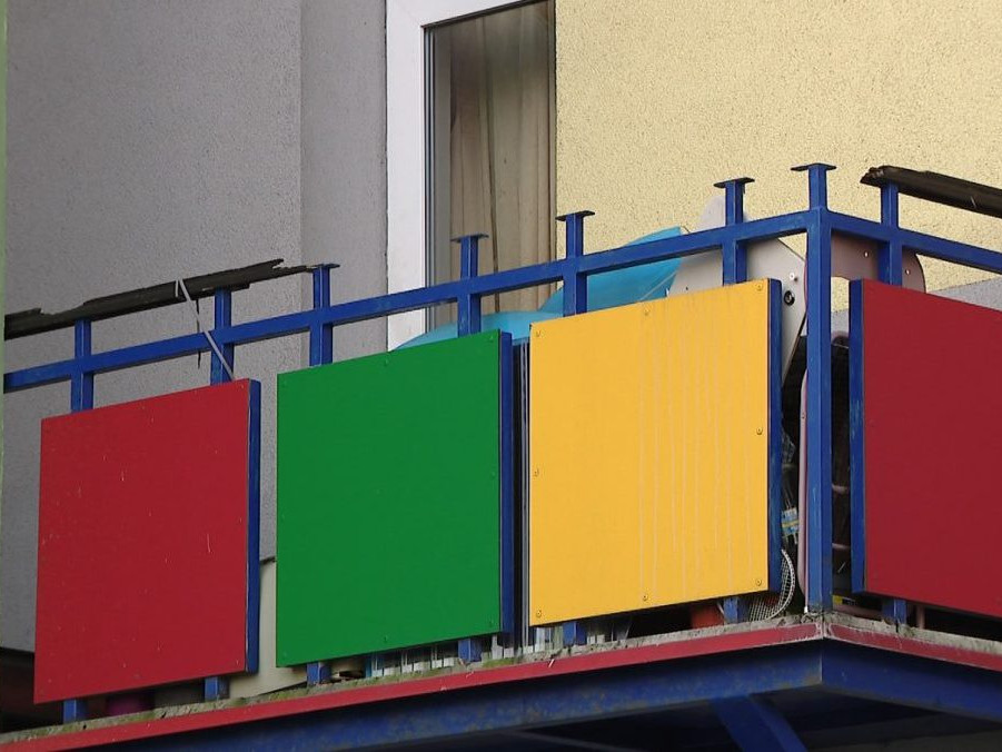 Bytový dom, v ktorom našli telo novorodenca.