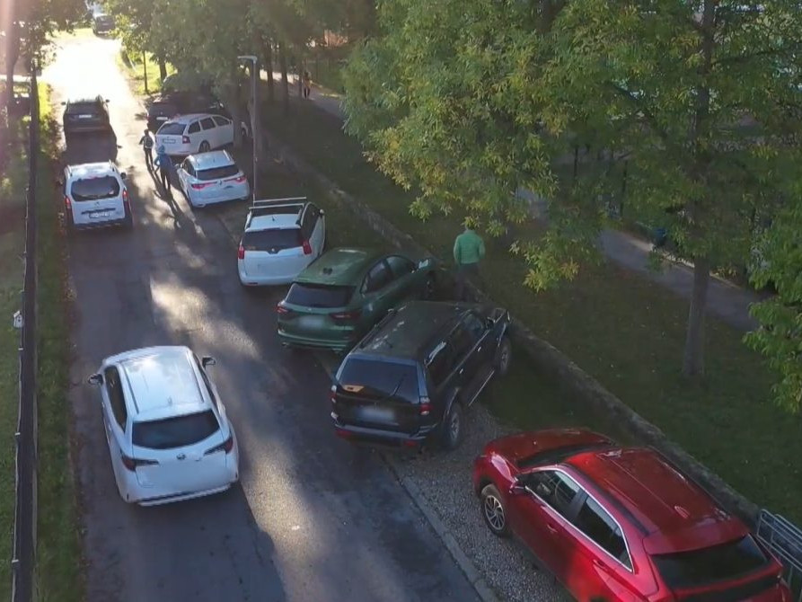 Na snímke cesta v Starej Ľubovni.