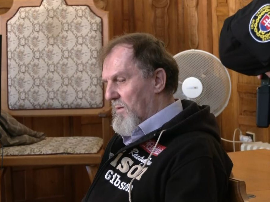 Juraj Cintula.