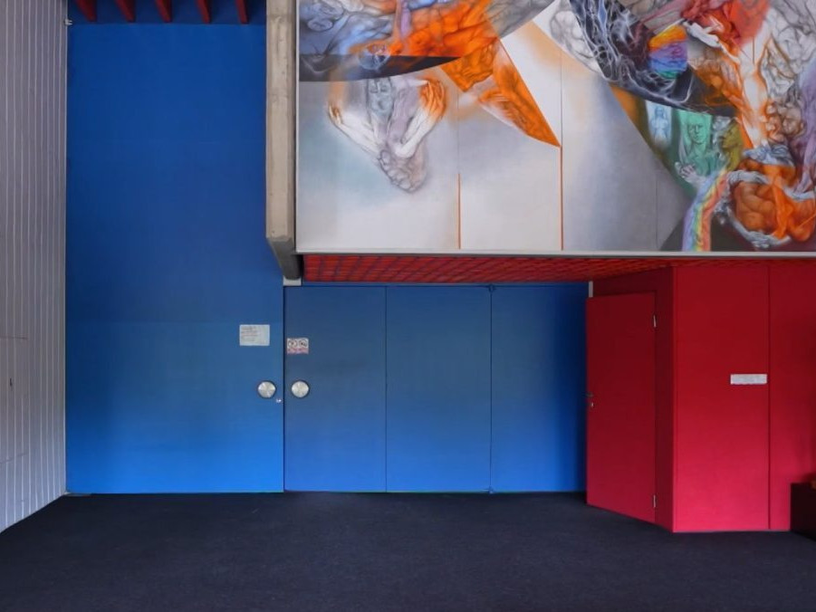 Na snímke interiér domu v Piešťanoch.