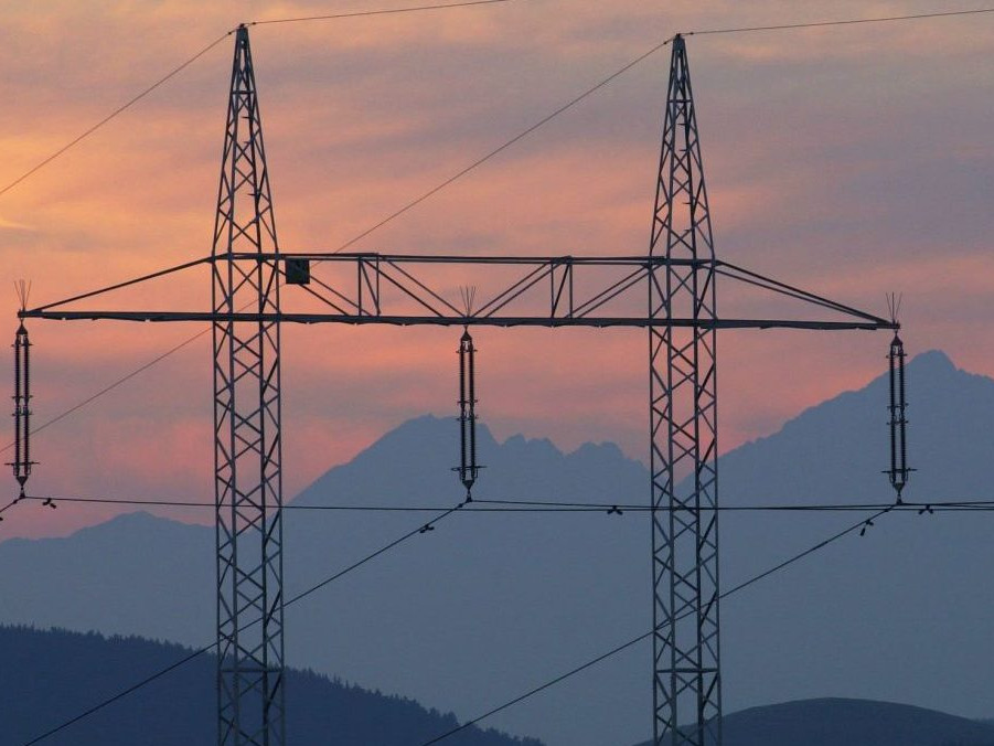 Stožiar veľmi vysokého napätia.