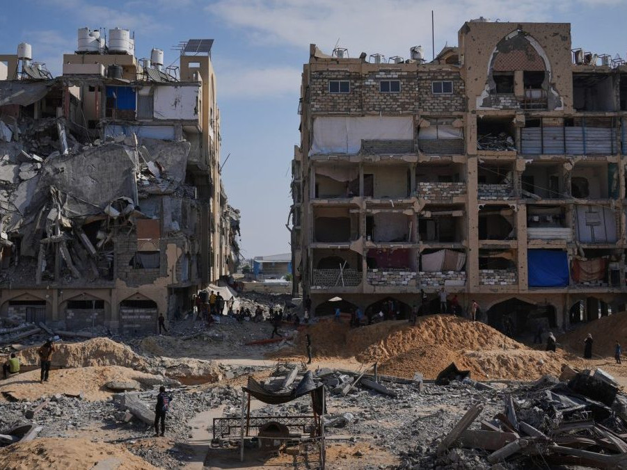 Zničené budovy v Pásme Gazy.