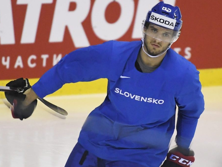 obranca Christián Jaroš