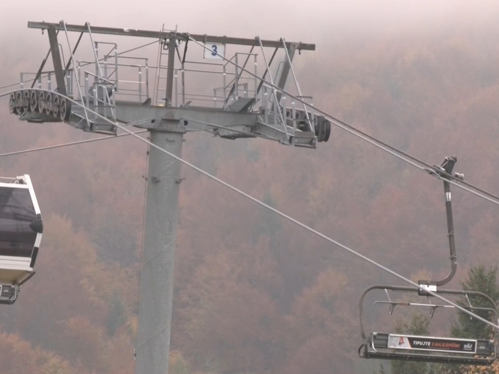 Na Donovaloch a v Jasnej plánujú prvých lyžiarov privítať už koncom novembra.